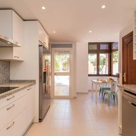 Vacation I El Calvario Villa, Cinema, Pool, Andalusian Garden, Top Location In Old Town Marbella