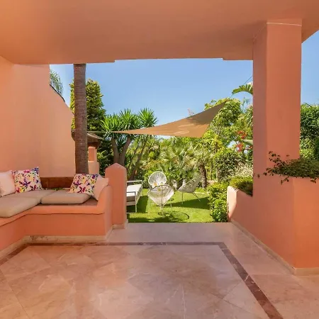 Vacation I El Calvario Villa, Cinema, Pool, Andalusian Garden, Top Location In Old Town Βίλα *