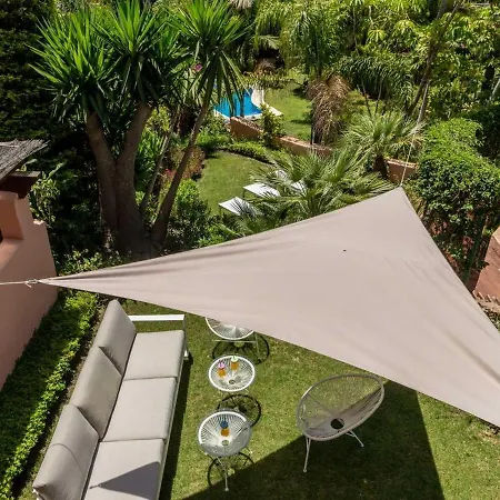 El Calvario: Cinematic Retreat In Marbella's Old Town