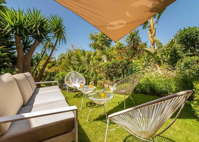 Vacation I El Calvario Villa, Cinema, Pool, Andalusian Garden, Top Location In Old Town *