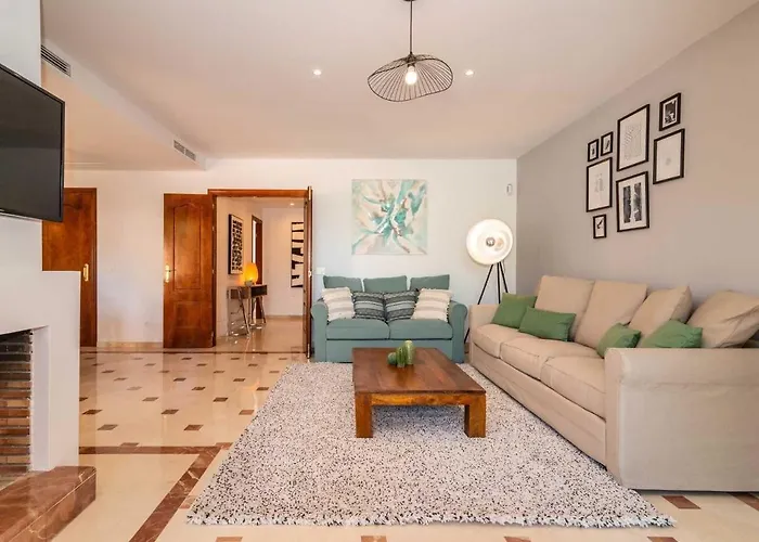 Villa Vacation I El Calvario Villa, Cinema, Pool, Andalusian Garden, Top Location In Old Town *