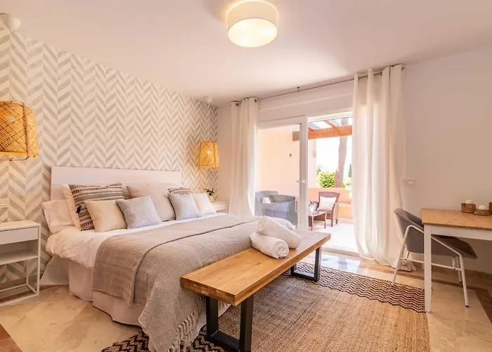 Vacation I El Calvario Villa, Cinema, Pool, Andalusian Garden, Top Location In Old Town * Marbella