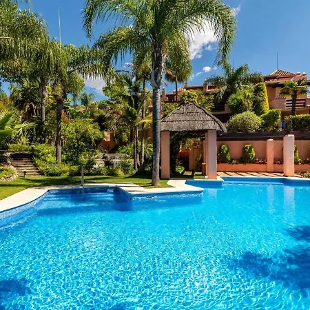 Vacation I El Calvario Villa, Cinema, Pool, Andalusian Garden, Top Location In Old Town * Marbella