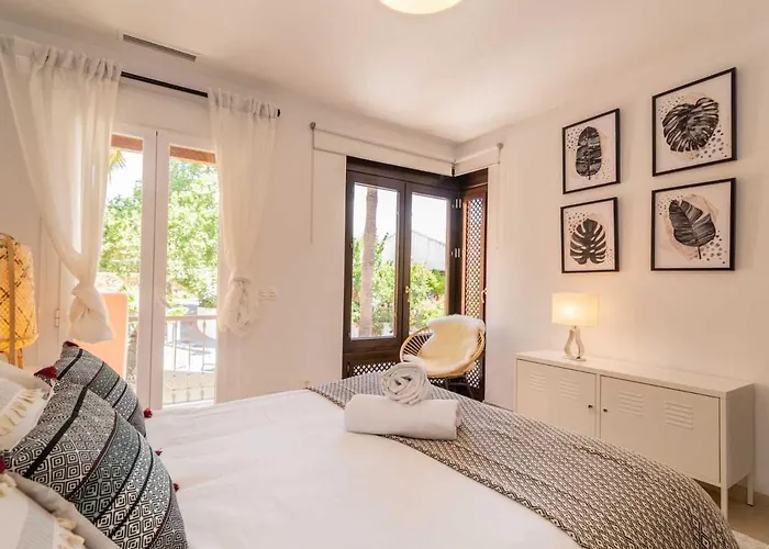 Вілла Vacation I El Calvario Villa, Cinema, Pool, Andalusian Garden, Top Location In Old Town *