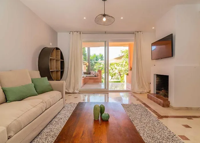 Vacation I El Calvario Villa, Cinema, Pool, Andalusian Garden, Top Location In Old Town * Марбелья