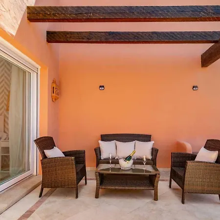 Vacation I El Calvario Villa, Cinema, Pool, Andalusian Garden, Top Location In Old Town Villa Marbellac