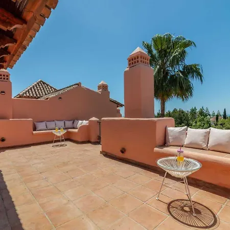Vacation I El Calvario Villa, Cinema, Pool, Andalusian Garden, Top Location In Old Town Marbellac